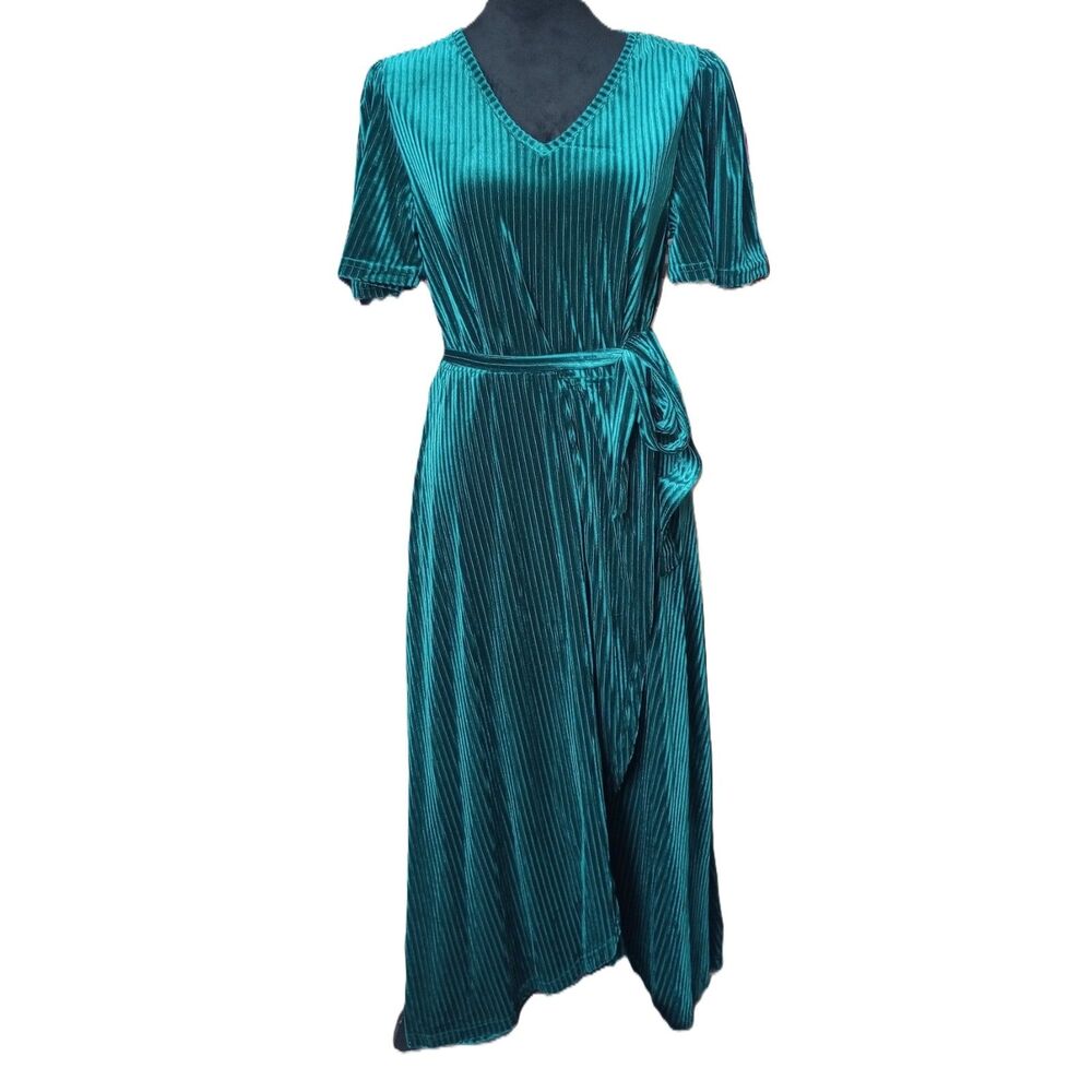 Etosell Women's M Green Velvet Ribbed Wrap Style Maxi Dress, NWT